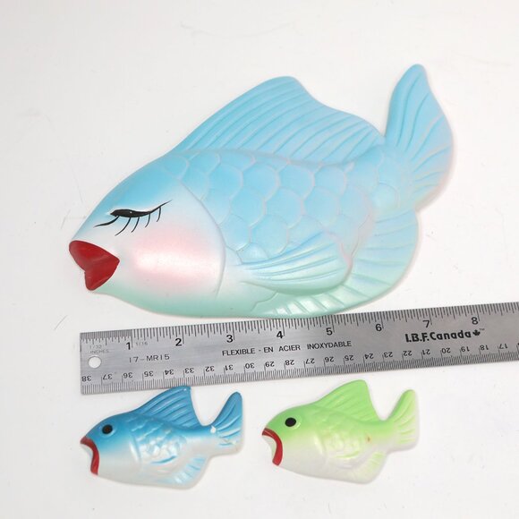 Vintage Miller Studio Chalkware Fish Iridescent Kitschy Big Lips Lashes x 3 MCM - Picture 3 of 12